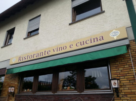 Vino E Cucina food