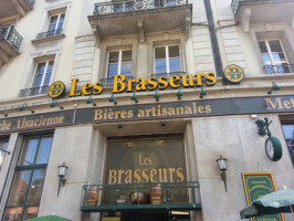 Brasseurs (les) inside