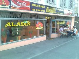 Aladin Pizza Kurier outside