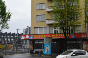 Erdem Kebab outside