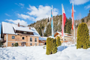 Motorrad- Gasthof Strasswirt Am Nassfeld In Kärnten food