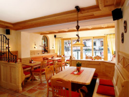 Restaurant Sonnenhof inside