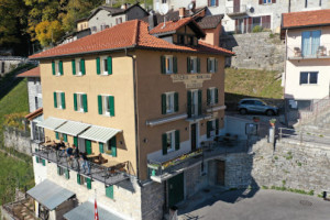 Osteria Manciana outside