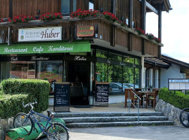 Café Huber outside