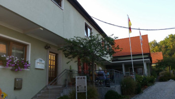 Gasthaus Zur Sonne inside