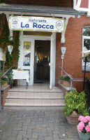 La Rocca outside