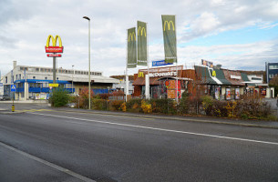 McDonald's Restaurant outside