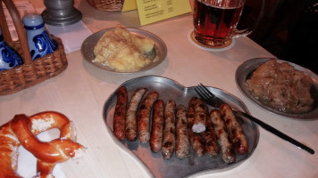 Bratwurstgloecklein Im Handwerkerhof food