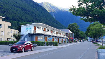 Restaurant Des Sports outside