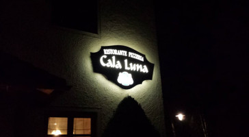 Cala Luna outside