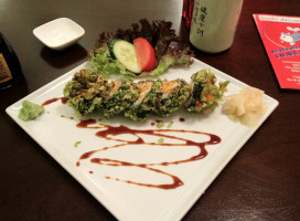 Sushi DeLux food