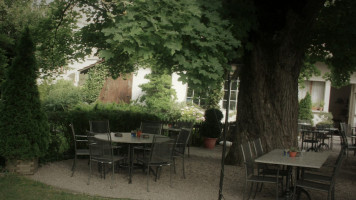 zum Schloss Landshut food