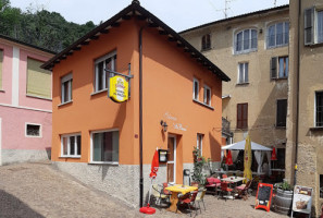 Osteria IN PIAZZA inside