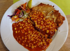 Die Schnitzelschmiede Am Schloss food