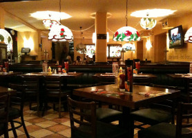 Tgi Fridays Vienna inside