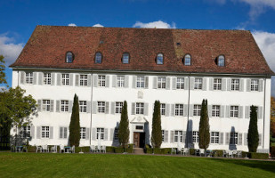 Klosterhotel Kreuz In Metzerlen-mariaste food