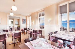 Auberge De La Gare food