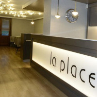 La Place inside