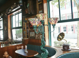 The Golden Harp Irish Pub inside