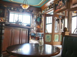 The Golden Harp Irish Pub inside