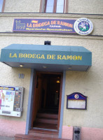 La Bodega de Ramon food