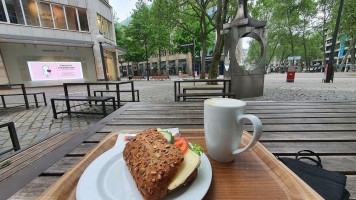 Schanzenbäckerei food