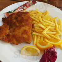 Lienzer Schnitzelwelt food