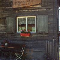 Berggasthaus Strassberg food