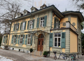 Villa Stucki outside