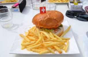 Buvette D'orzival Burger Bob food