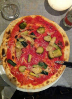 Almonti Bistrot Pizza food