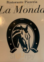 Pizzeria La Monda food