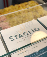 Staglio La Pizza Al Taglio inside