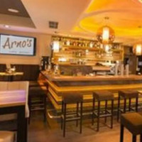 Arno`s Cafe  Bistro inside