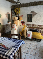 Pizzeria Trulli inside