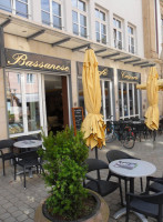 Cafe Bassanese food