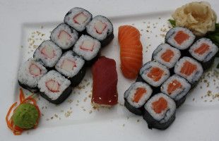 Sushi Masuta  food