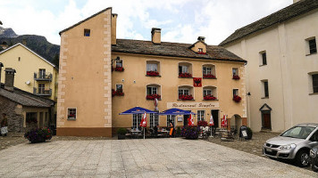 Restaurant Mountain Cafe Simplon outside