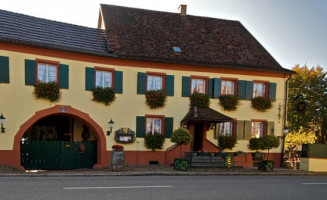 Gasthof Ochsen outside