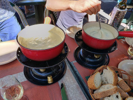 au Vieux Carouge food