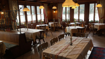 Gasthaus Breitenbach inside