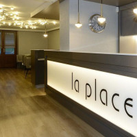 La Place inside