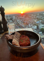 clouds - Heaven´s Bar & Kitchen outside