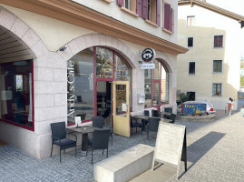 Cafe Des Arcades Andrea Sola food