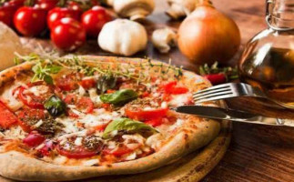 Pizzeria La Brace - aus dem Holzofen food