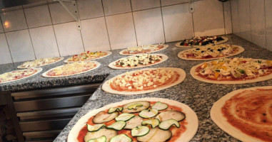 Pizzeria La Brace - aus dem Holzofen food