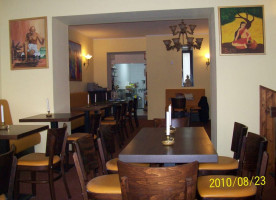 Restaurant Simla inside