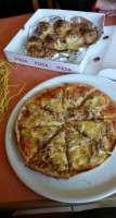 Pizza Laola food