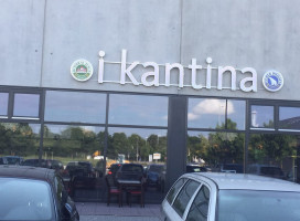 I Kantina outside