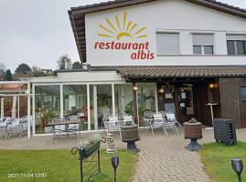 Albis Longhorn-pub inside